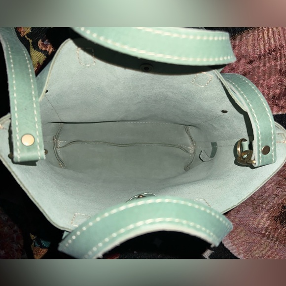 SOLD Portland Leather Goods CUCUMBER Mini Snap Crossbody Tote - Picture 4 of 8